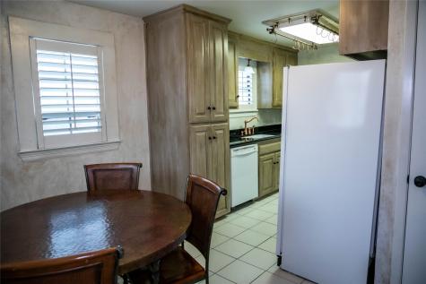 917 East Street Graham TX 76450