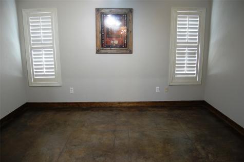 917 East Street Graham TX 76450