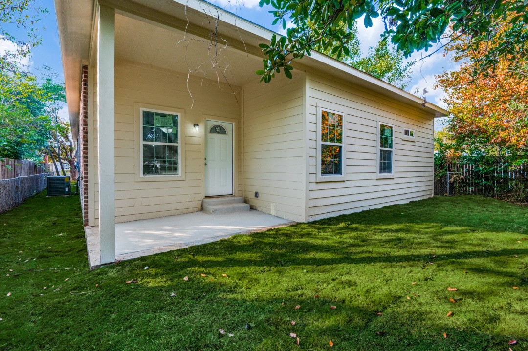 4222 Frank Street Dallas TX 75210