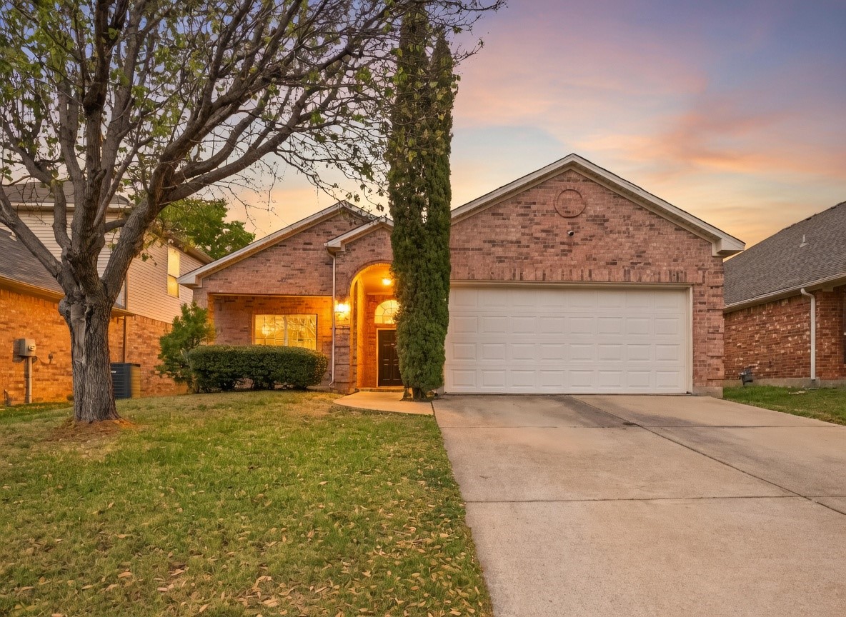 3023 Stallion Crossing Irving TX 75060