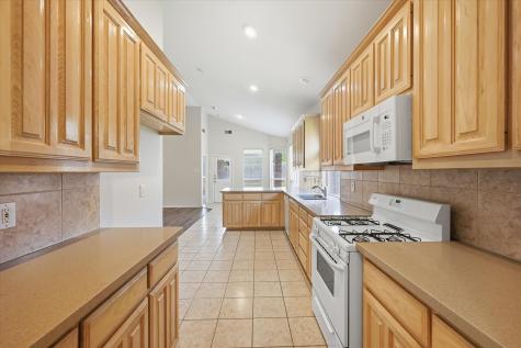 3023 Stallion Crossing Irving TX 75060