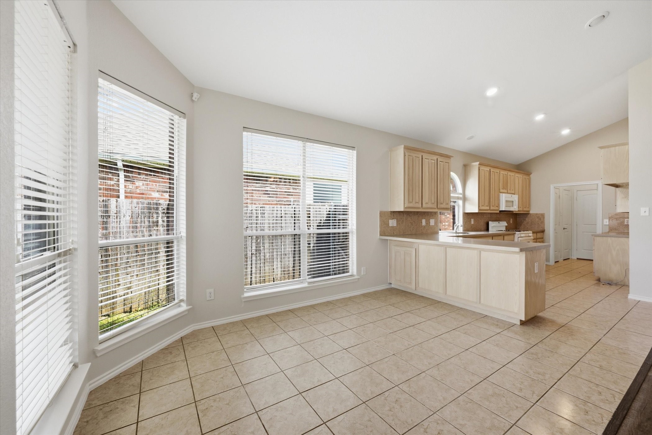 3023 Stallion Crossing Irving TX 75060