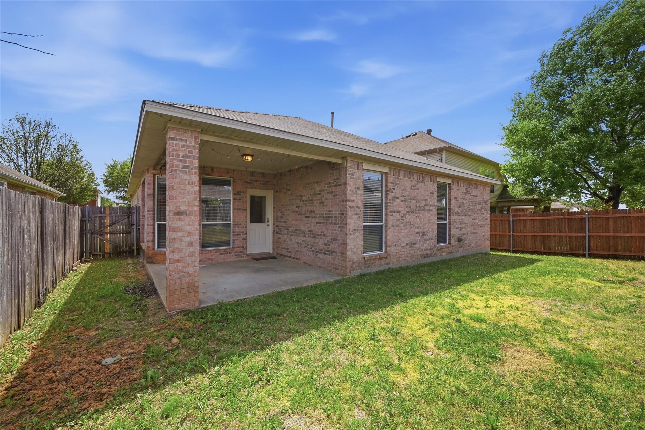 3023 Stallion Crossing Irving TX 75060