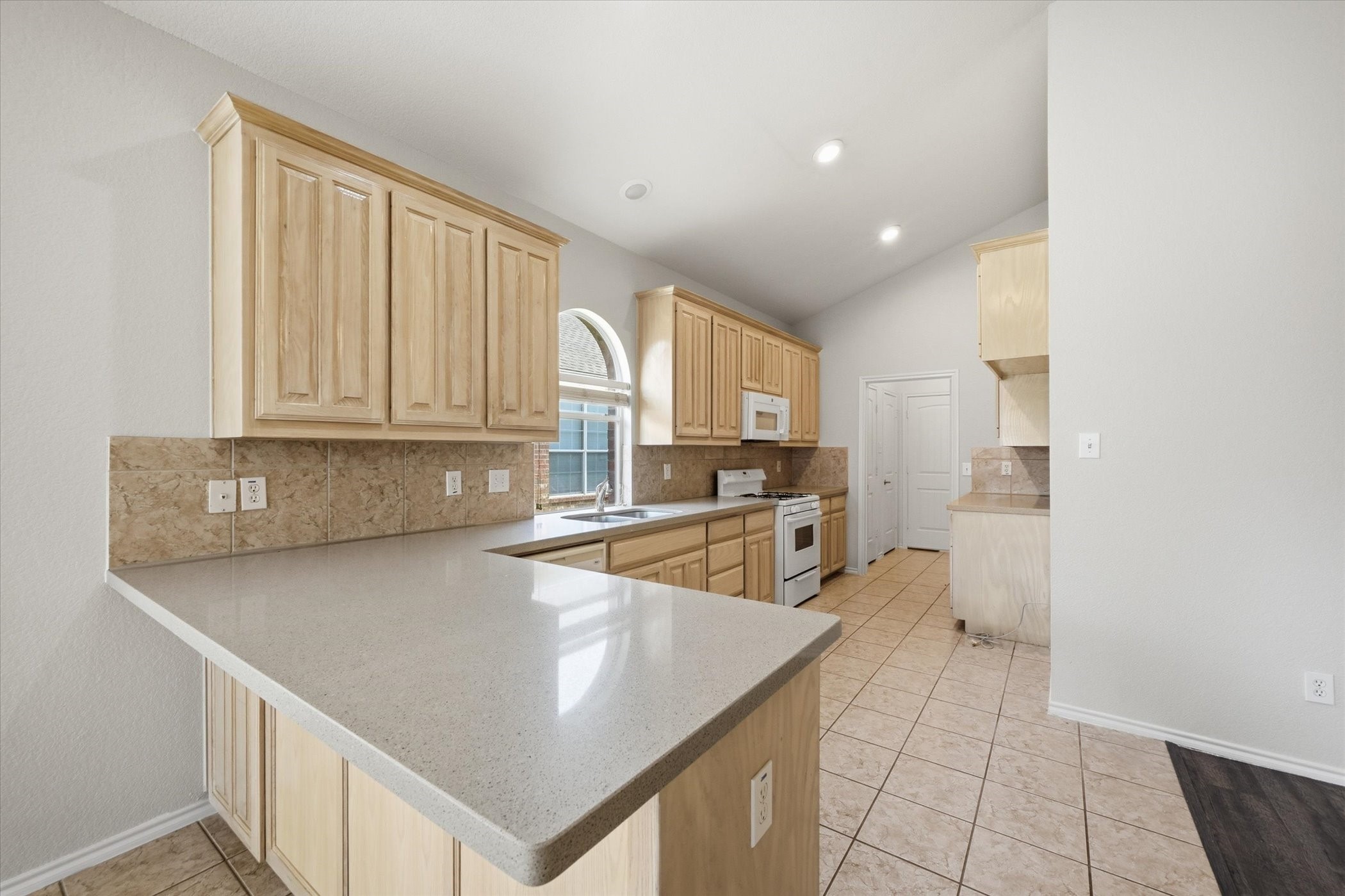 3023 Stallion Crossing Irving TX 75060