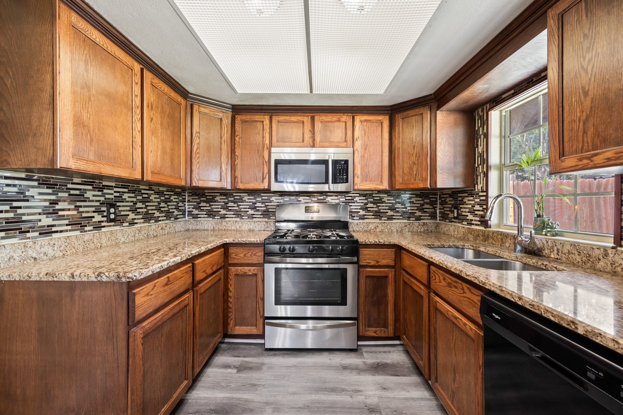109 Ridgeway Circle Lewisville TX 75067