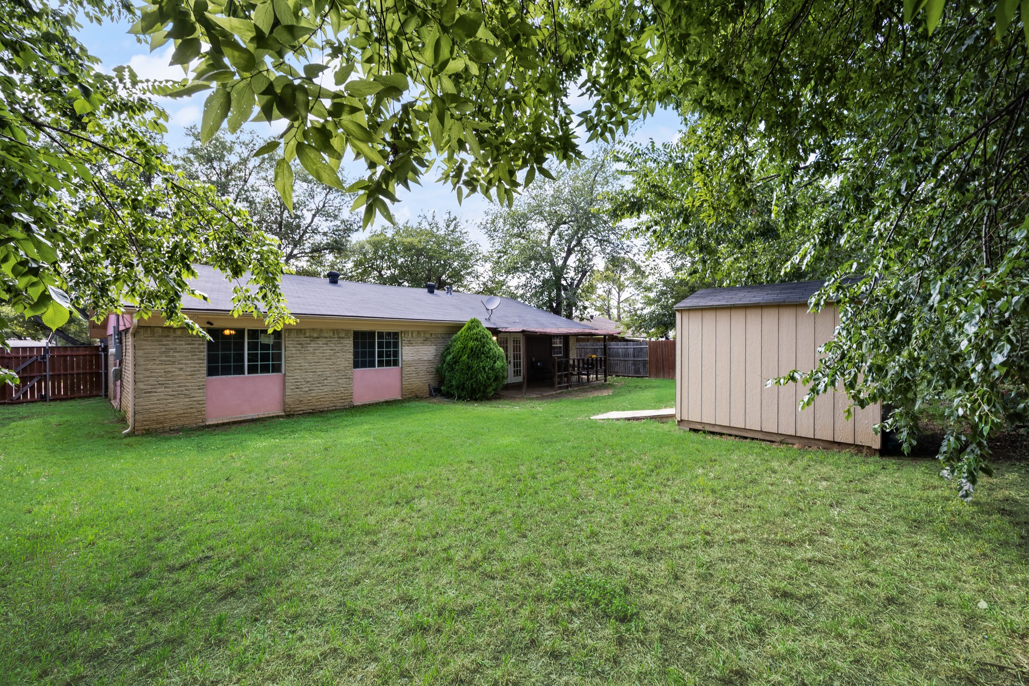 109 Ridgeway Circle Lewisville TX 75067
