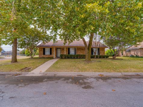 401 Johnston Boulevard Waxahachie TX 75165