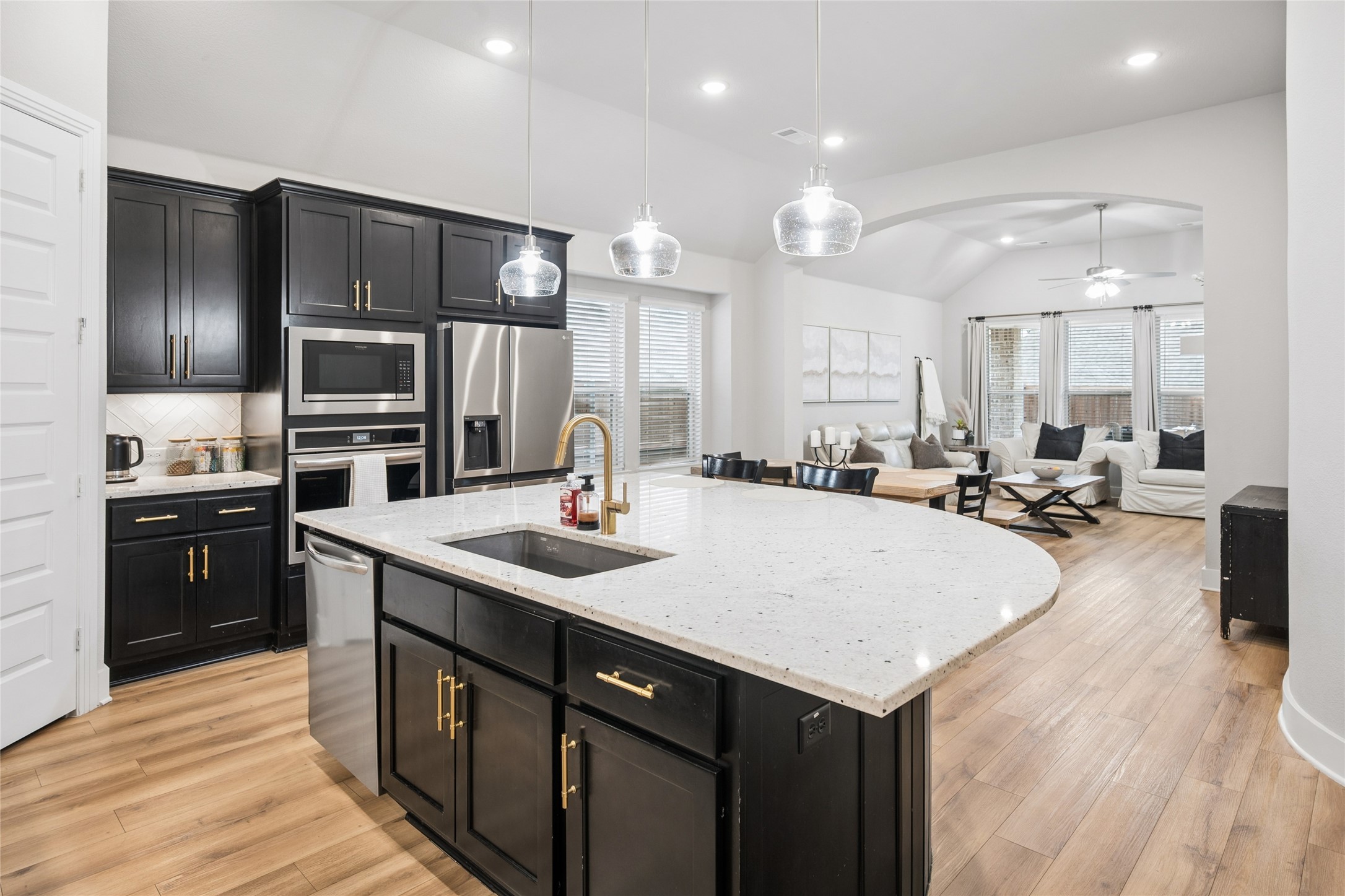 4737 Pin Oak Court Aubrey TX 76227