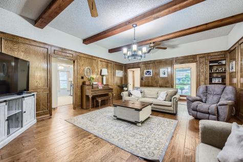 4701 Hidden Oaks Lane Arlington TX 76017