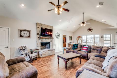 2090 River Front Court Stephenville TX 76401