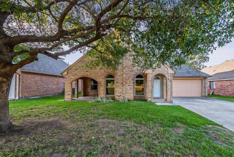 815 Meadowdale Road Arlington TX 76017