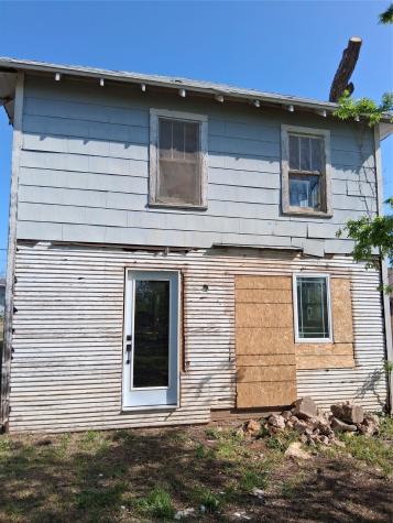 208 E 4th Street Coleman TX 76834