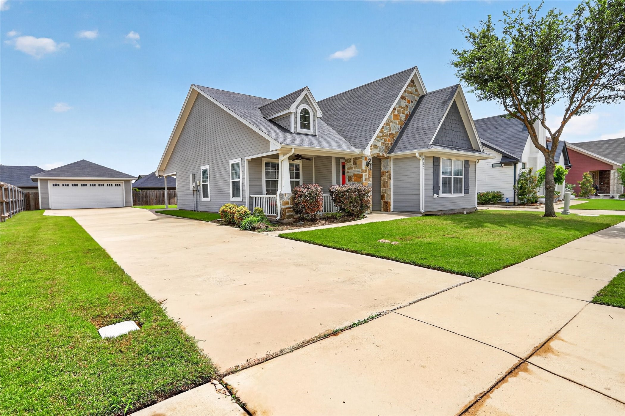 505 Heritage Trail Burleson TX 76028