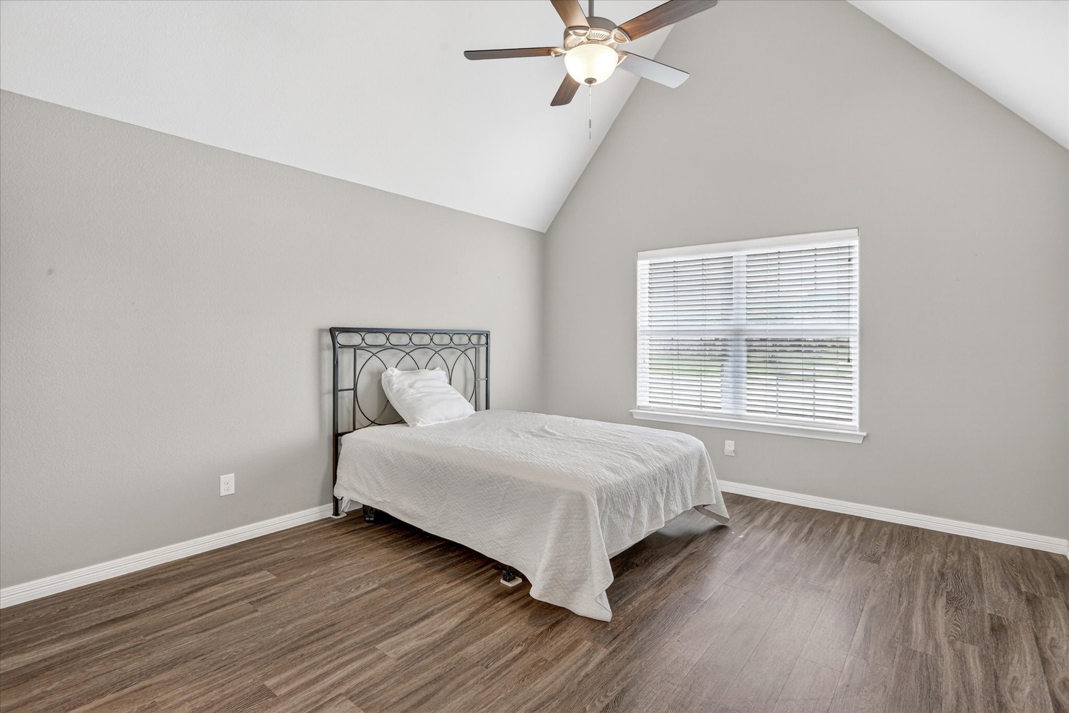 505 Heritage Trail Burleson TX 76028