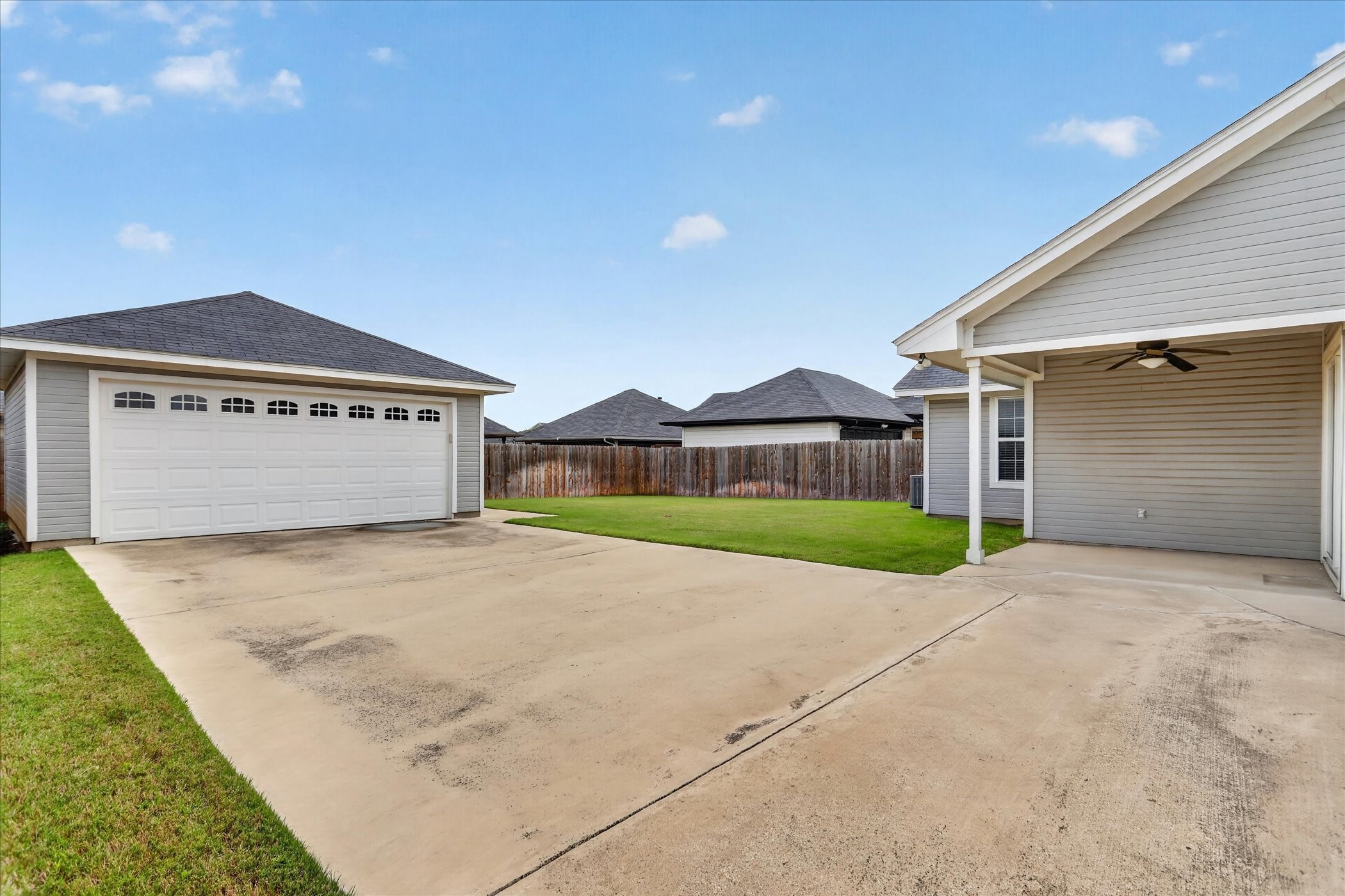505 Heritage Trail Burleson TX 76028