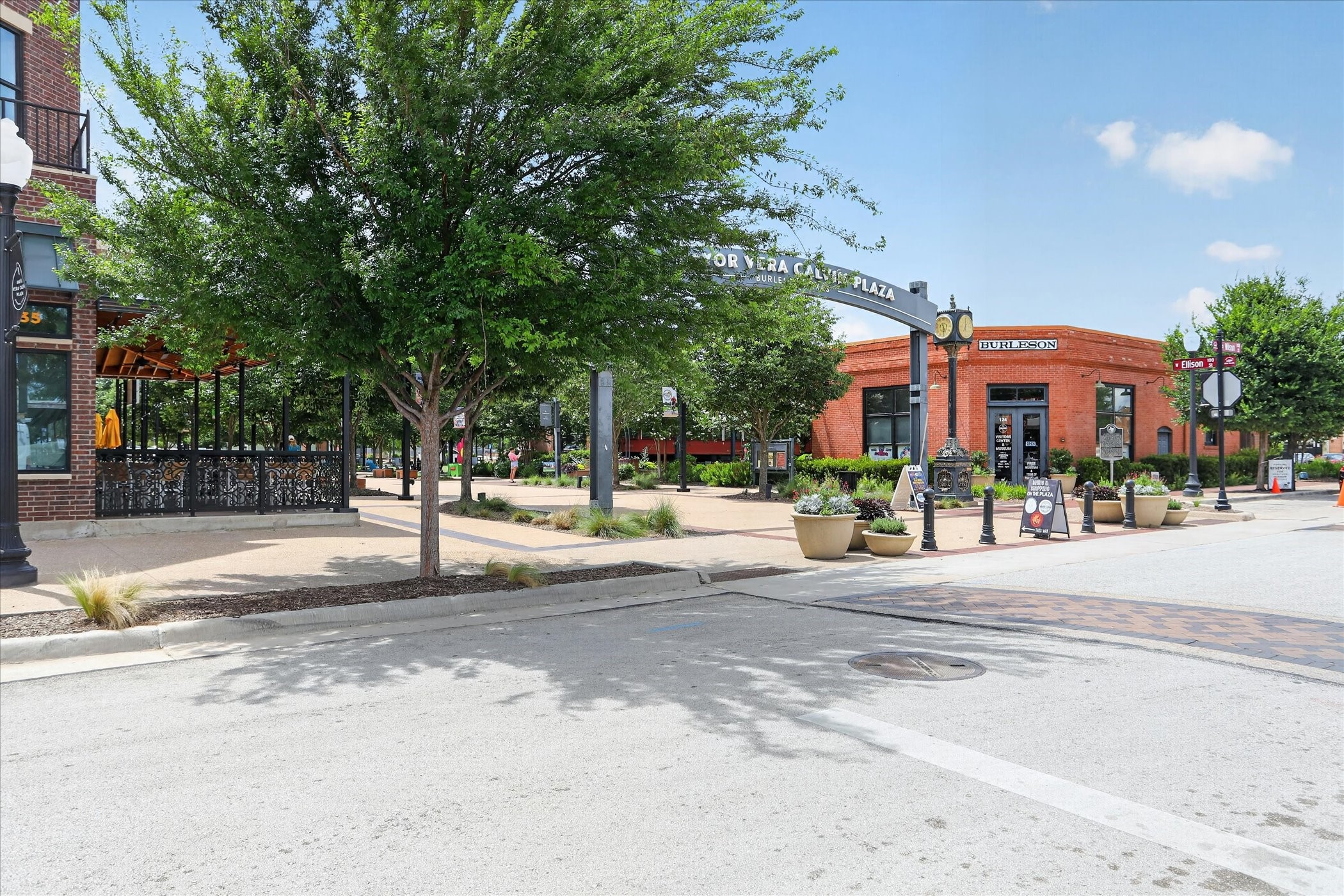 505 Heritage Trail Burleson TX 76028
