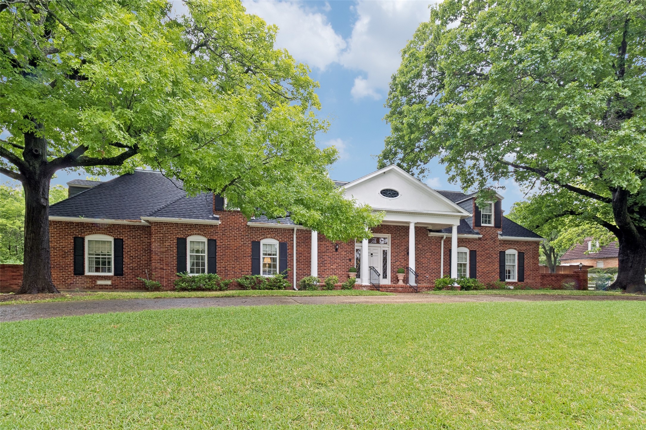 6555 Dartbrook Drive Dallas TX 75254