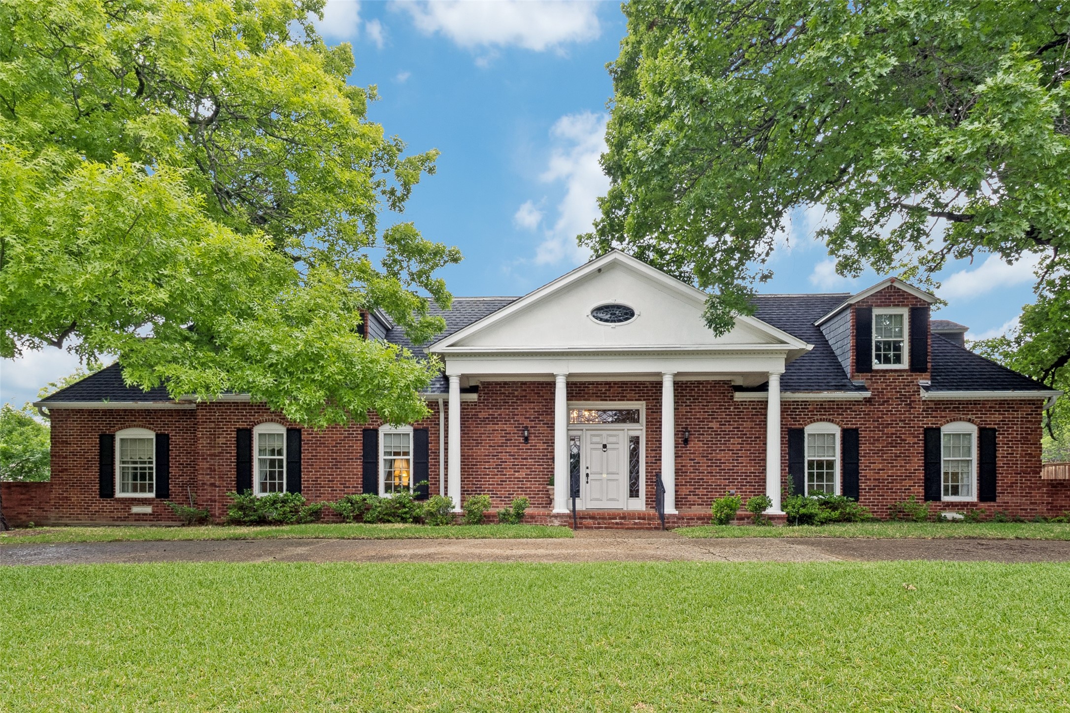 6555 Dartbrook Drive Dallas TX 75254