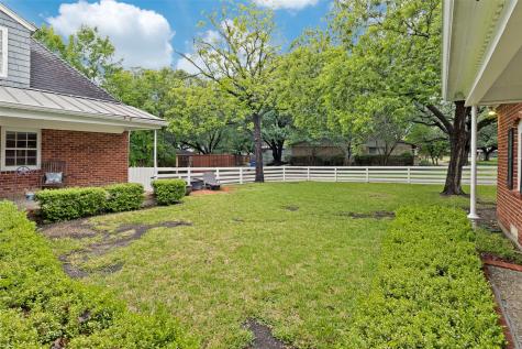 6555 Dartbrook Drive Dallas TX 75254
