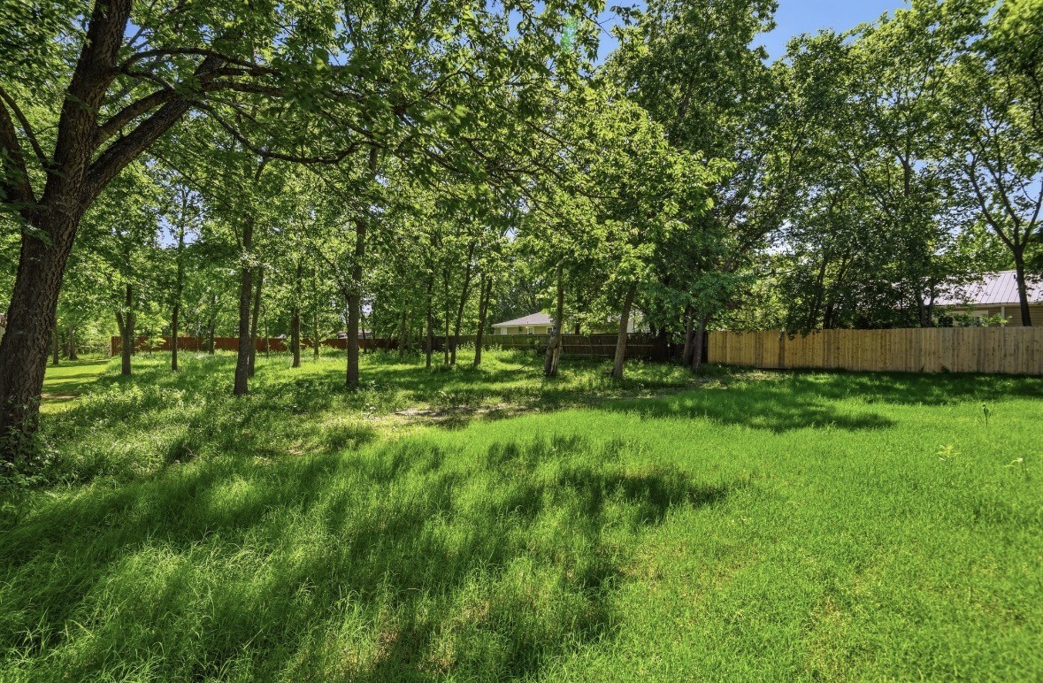 1011 Division Street Greenville TX 75401