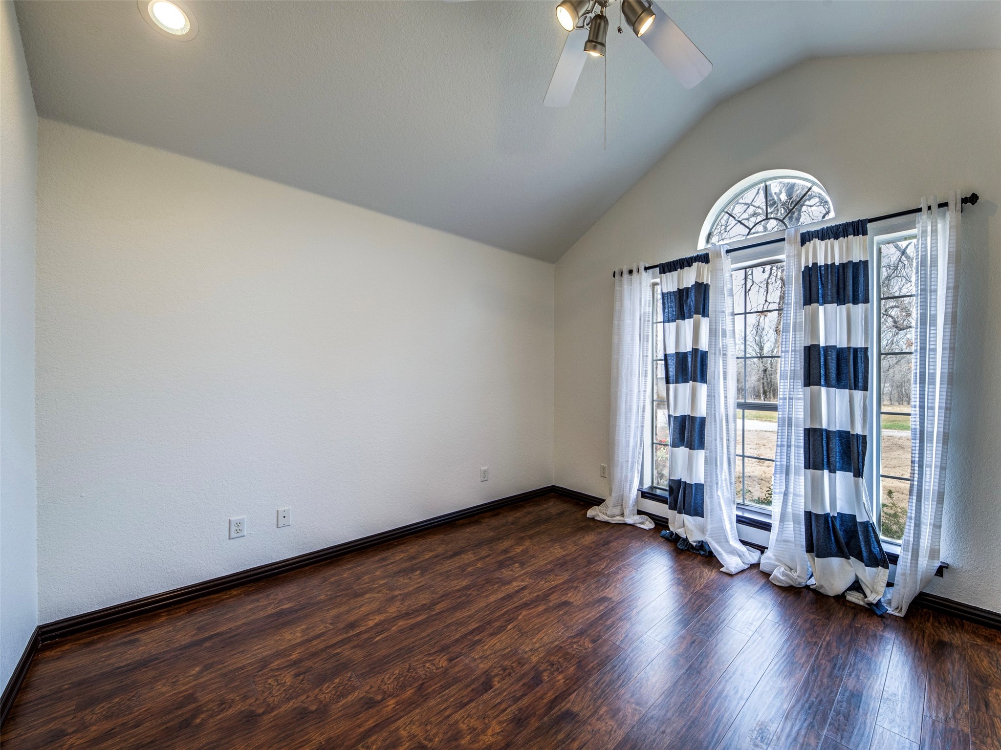 676 Private Road 3628 Bridgeport TX 76426