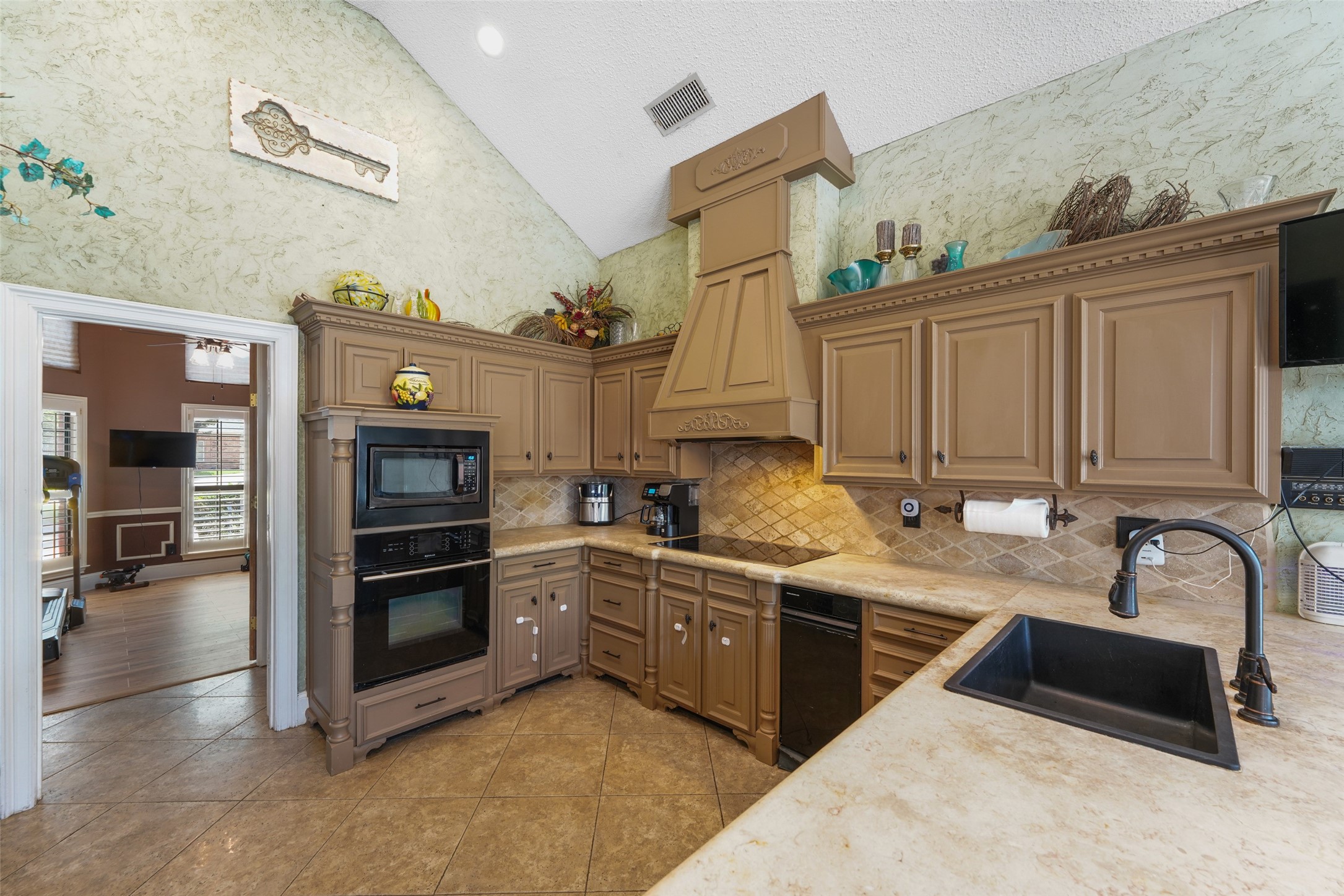 1767 Timber Ridge Circle Corinth TX 76210