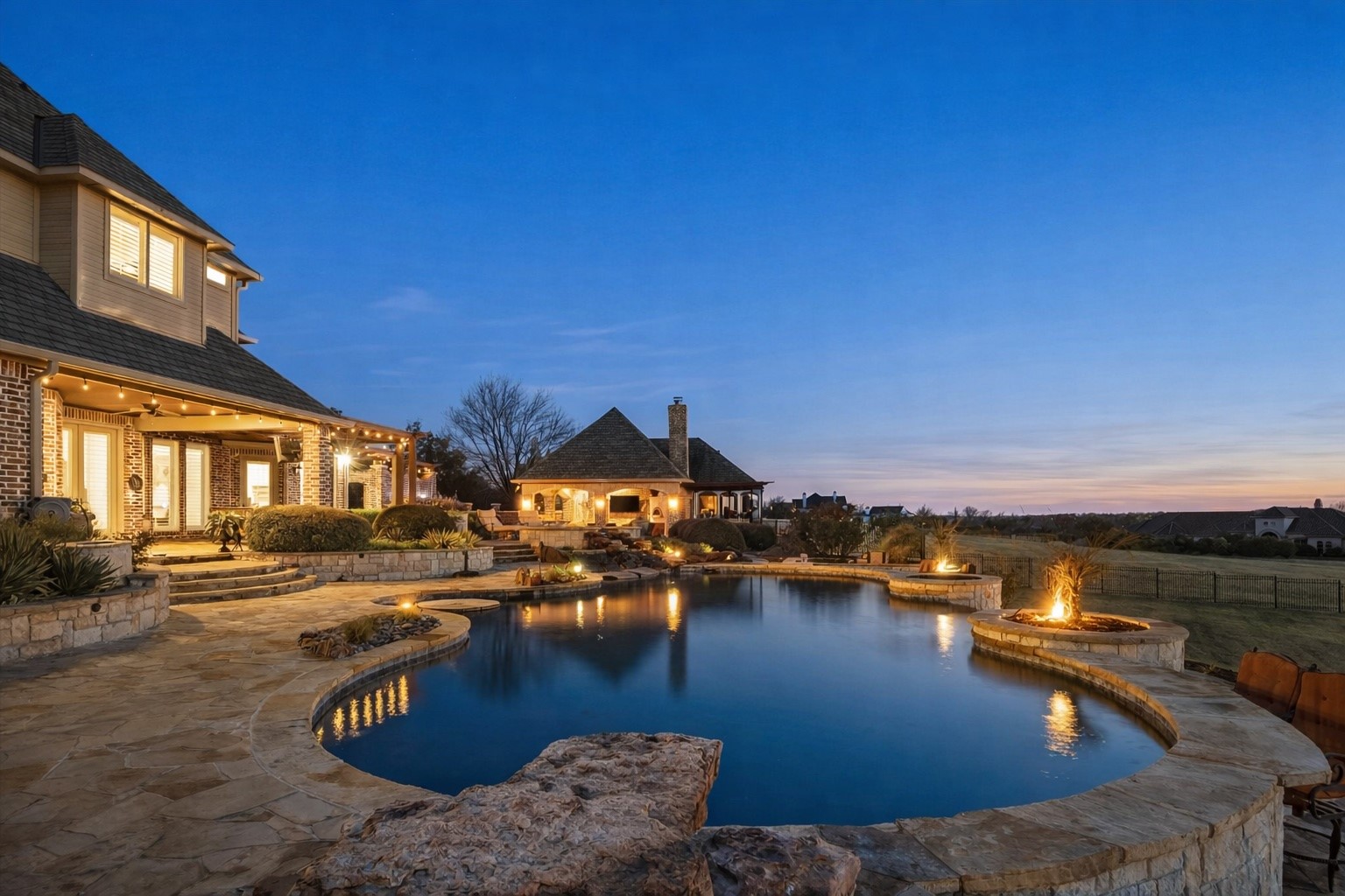 1572 Rabbit Ridge Road Heath TX 75032