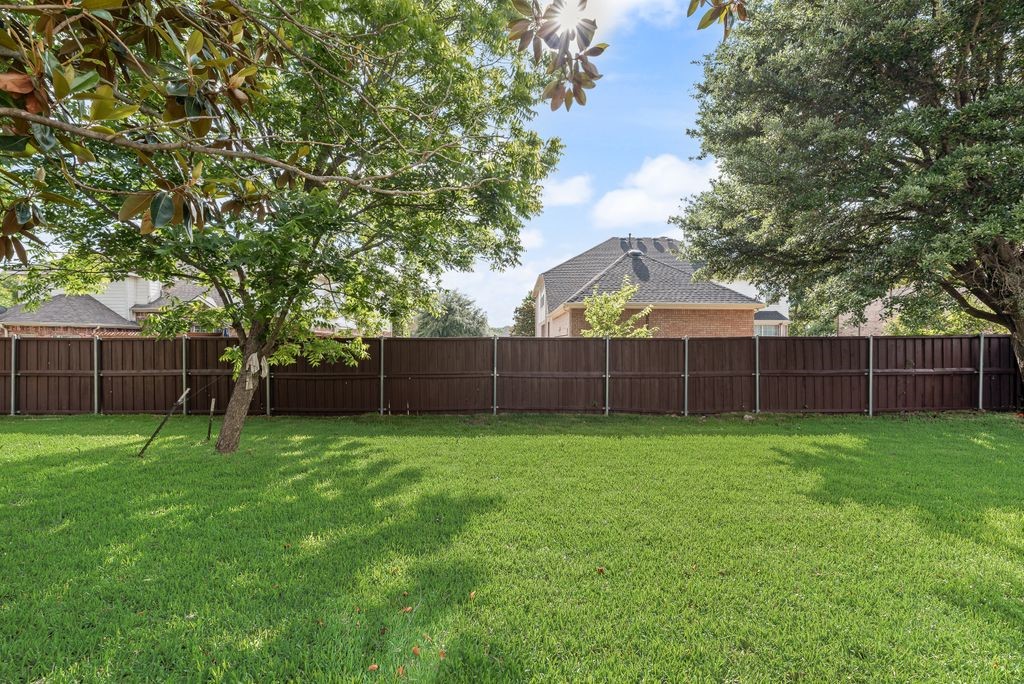 404 Parkside Court Murphy TX 75094