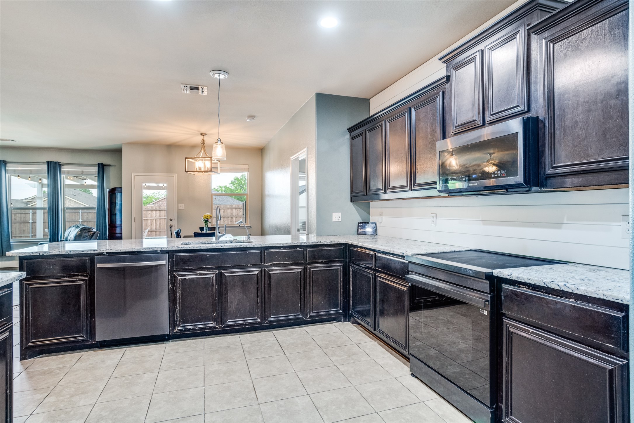 612 W Grove Circle Anna TX 75409
