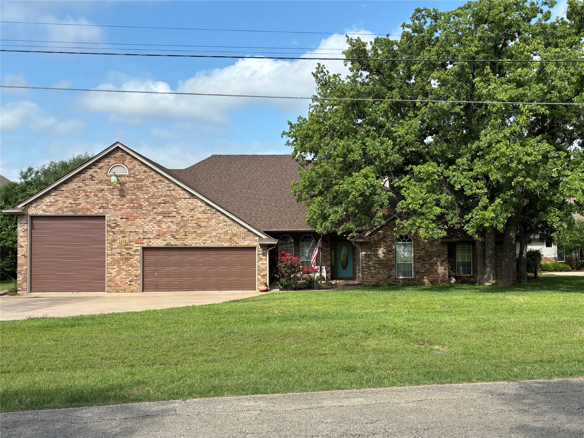 1408 Island Village Court Granbury TX 76048