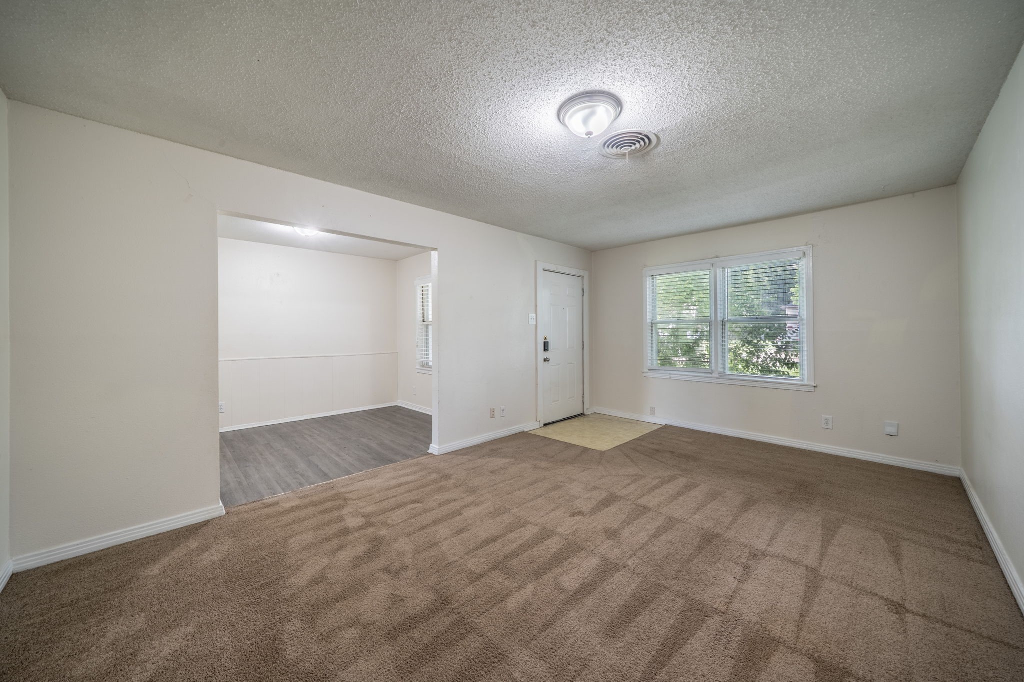 2526 Rolinda Drive Dallas TX 75211