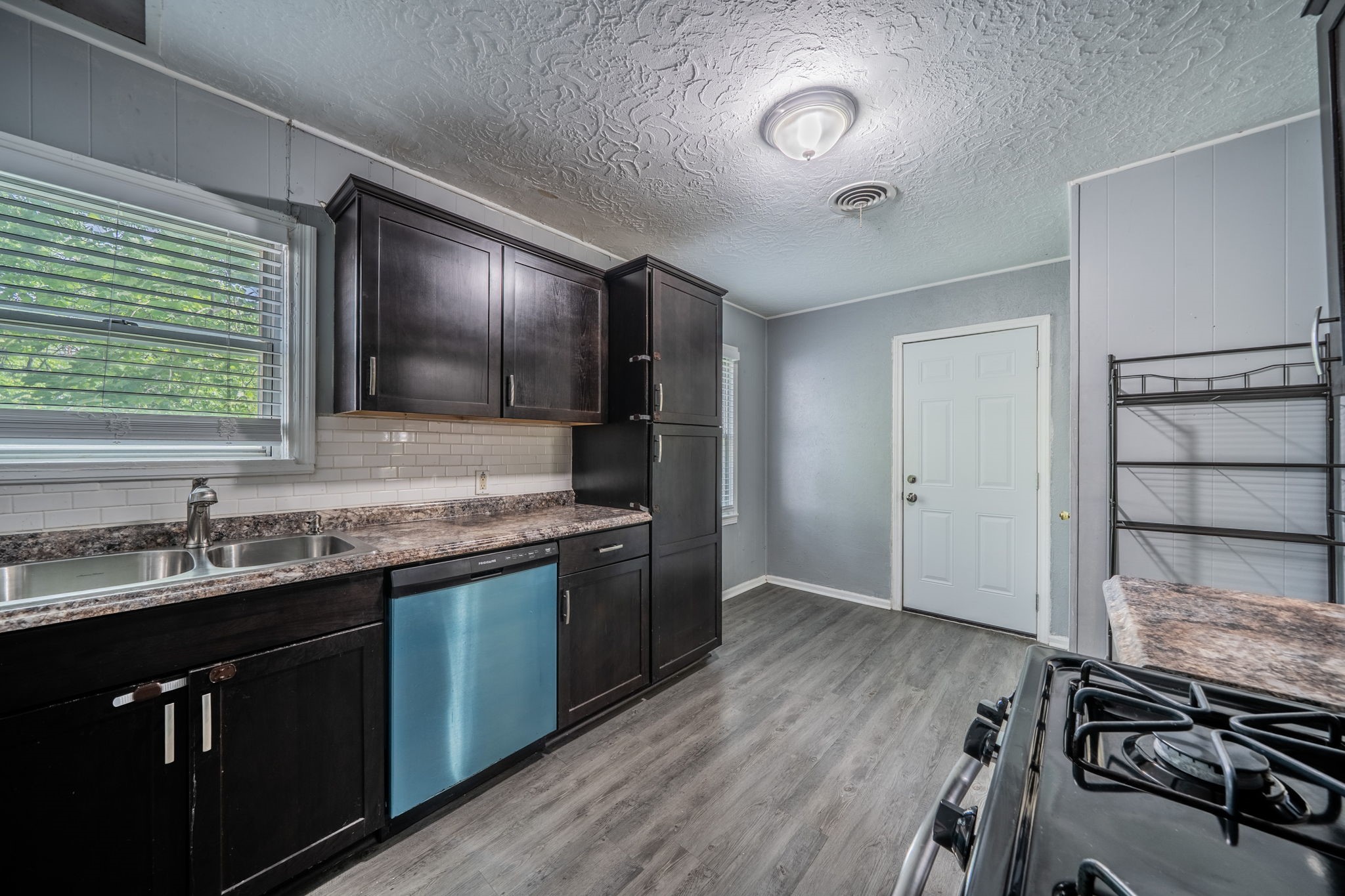 2526 Rolinda Drive Dallas TX 75211