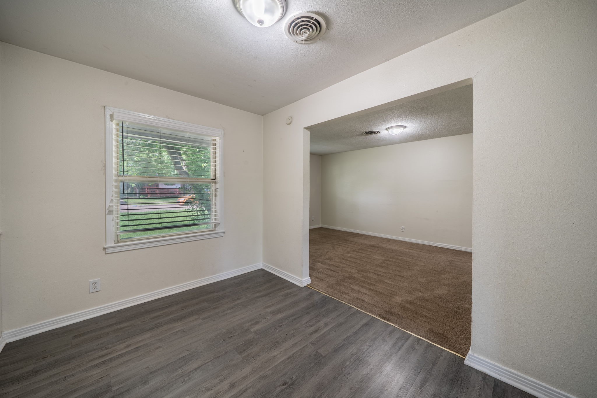 2526 Rolinda Drive Dallas TX 75211