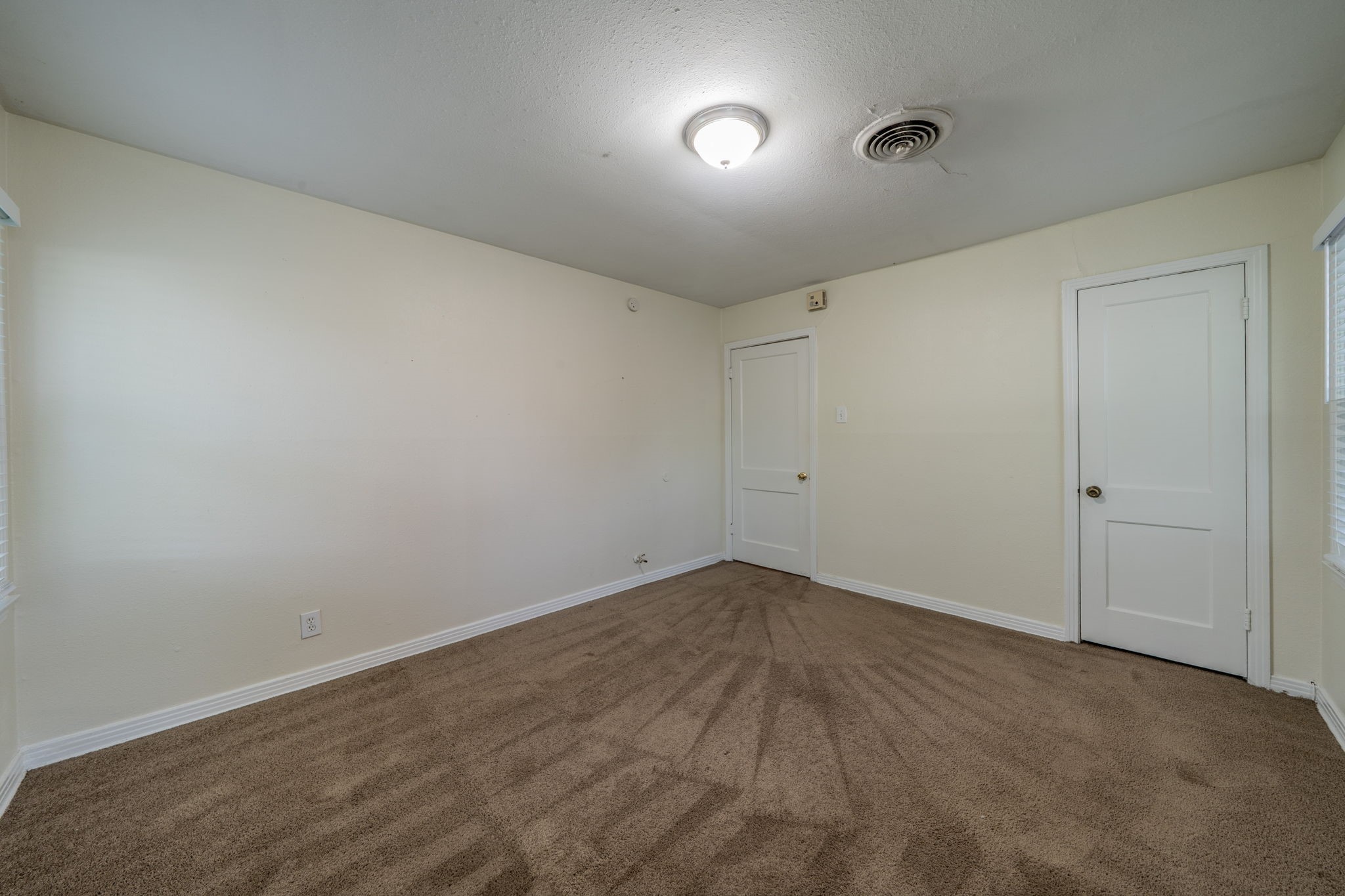 2526 Rolinda Drive Dallas TX 75211