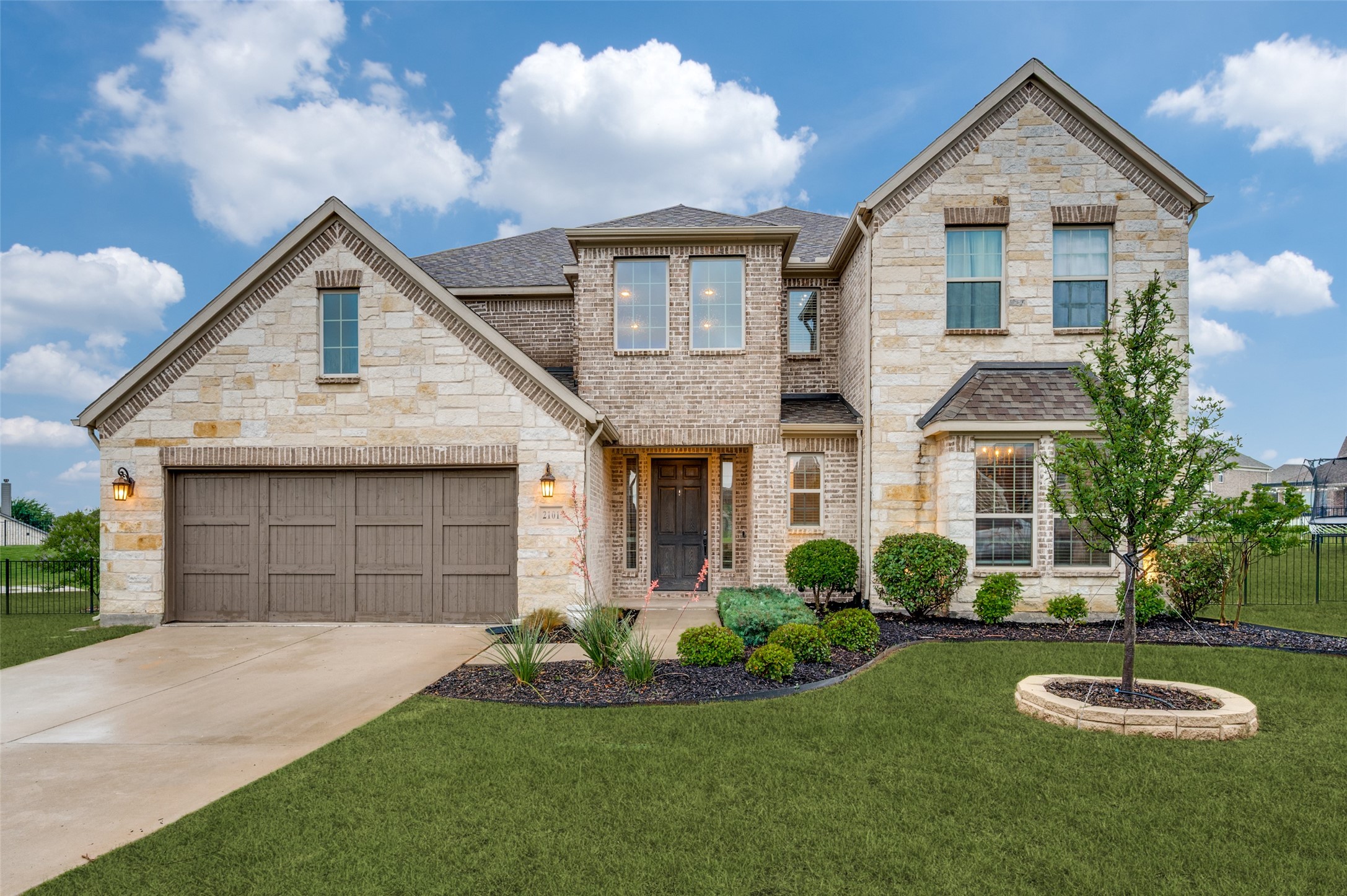 2101 Deer Run Gunter TX 75058
