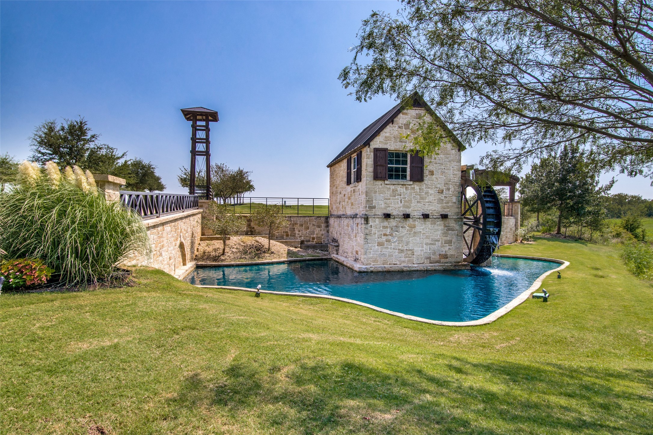2101 Deer Run Gunter TX 75058
