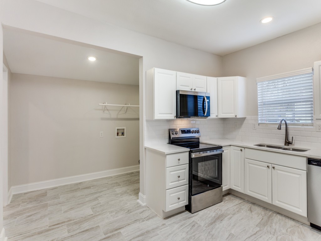 1500 E Morphy Street Fort Worth TX 76104