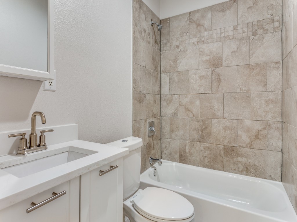 1500 E Morphy Street Fort Worth TX 76104