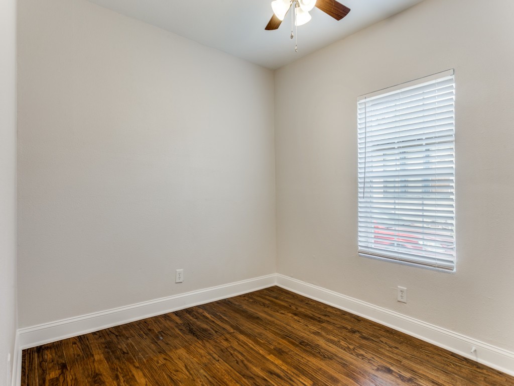 1500 E Morphy Street Fort Worth TX 76104