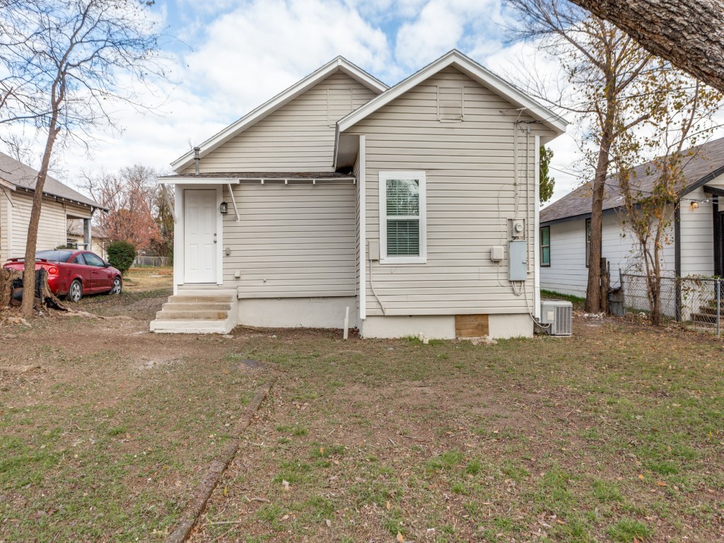 1500 E Morphy Street Fort Worth TX 76104