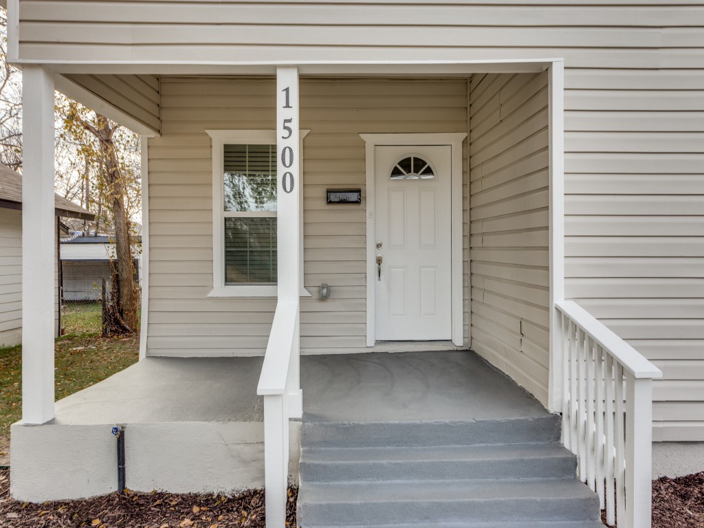 1500 E Morphy Street Fort Worth TX 76104