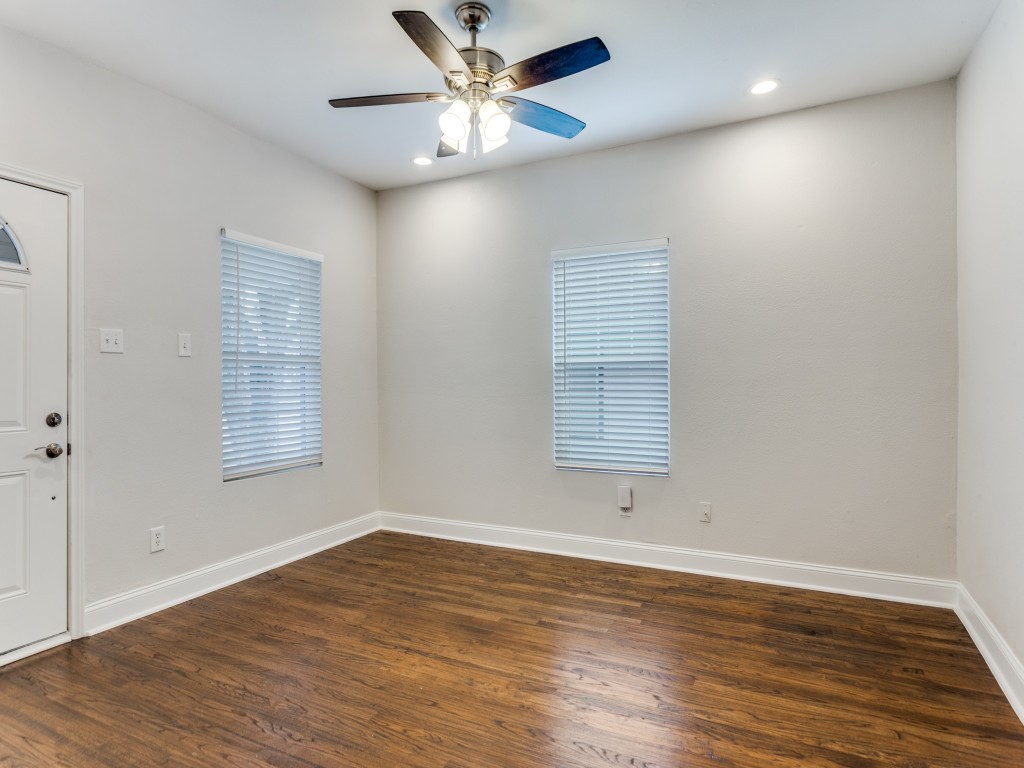 1500 E Morphy Street Fort Worth TX 76104