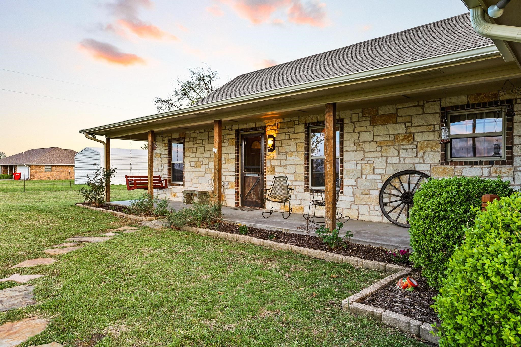 420 County Road 4825 Leonard TX 75452