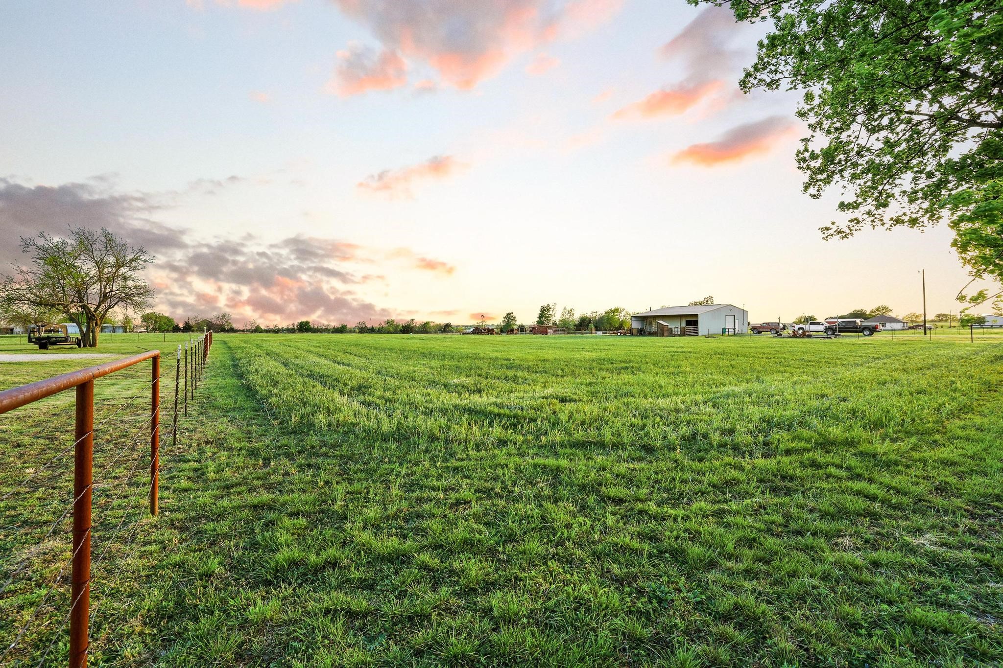 420 County Road 4825 Leonard TX 75452
