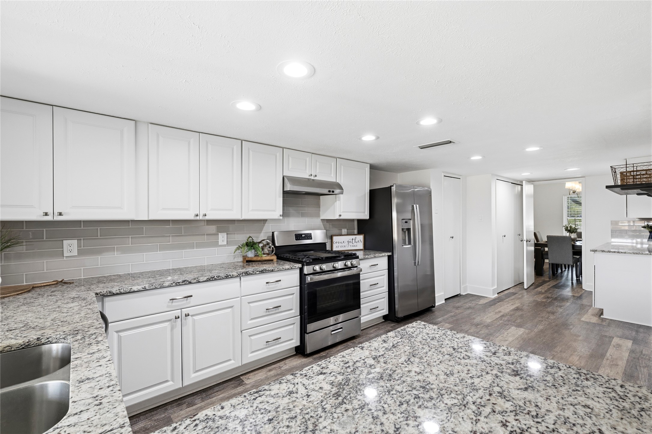 2814 Lindbergh Drive Dallas TX 75228