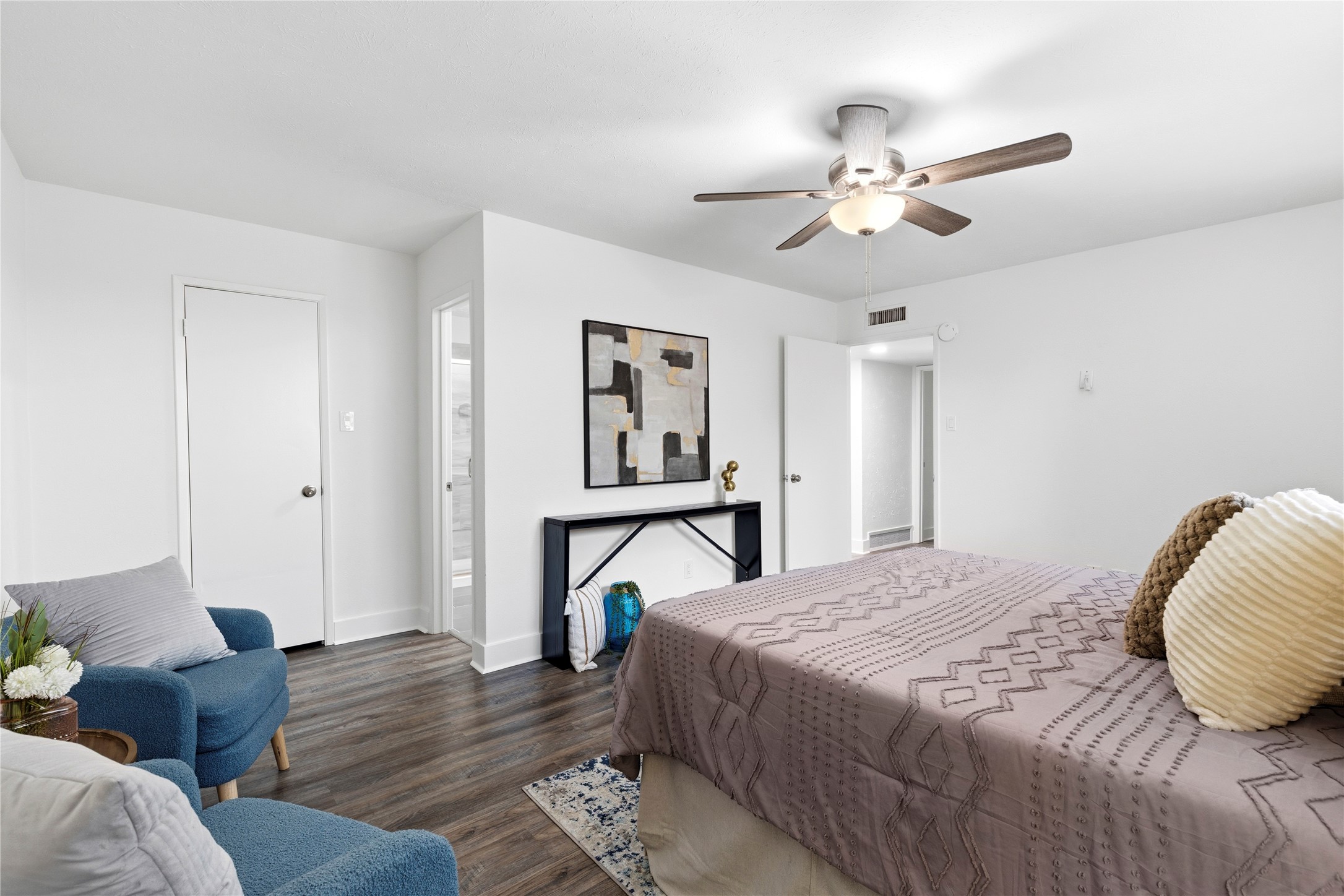 2814 Lindbergh Drive Dallas TX 75228