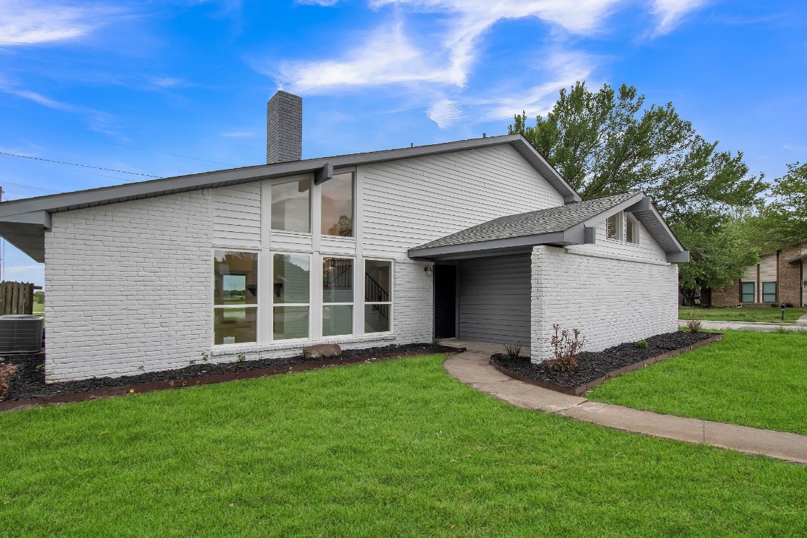 5326 Pensacola Drive Garland TX 75043