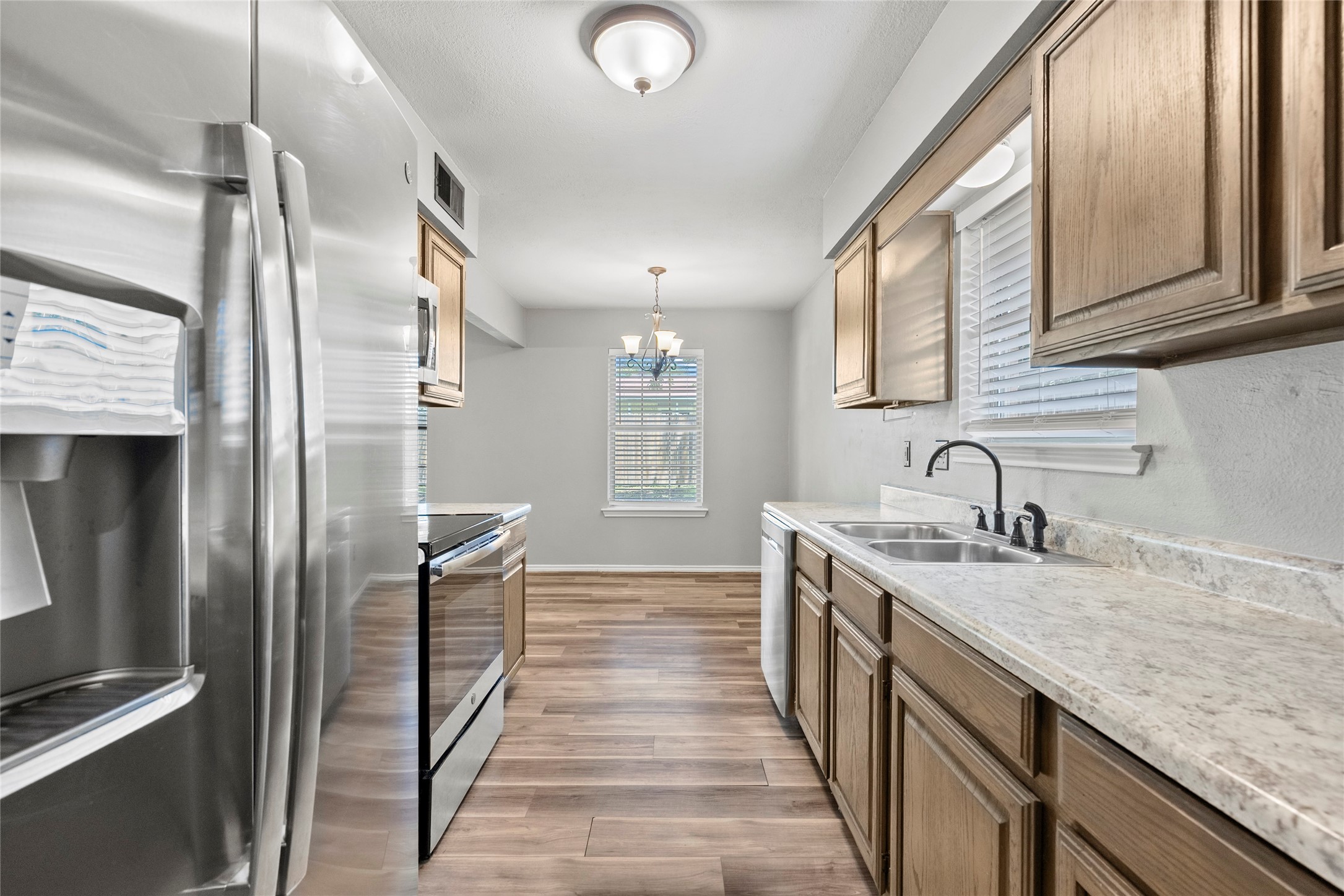 824 Meadowdale Drive Royse City TX 75189
