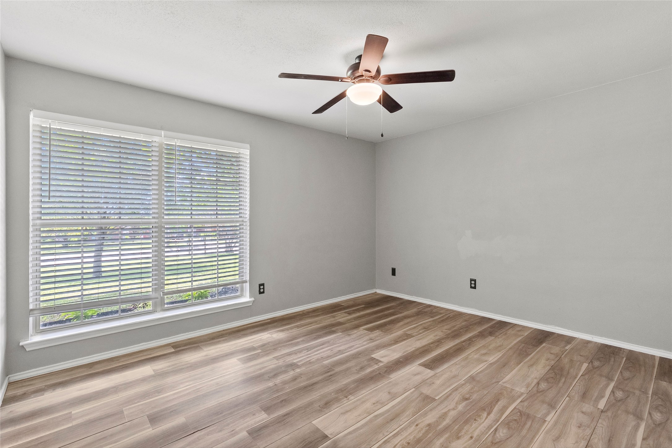 824 Meadowdale Drive Royse City TX 75189
