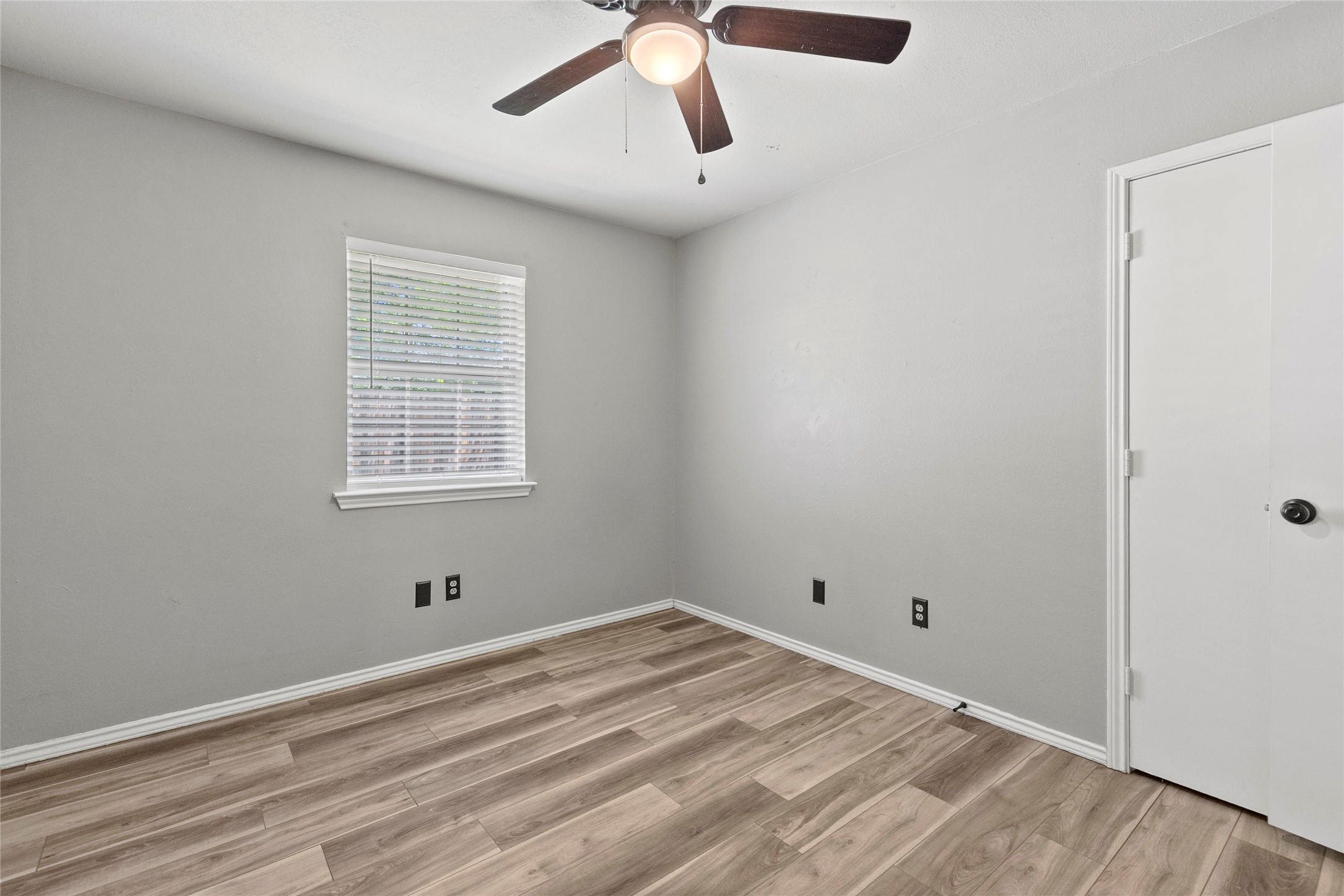 824 Meadowdale Drive Royse City TX 75189